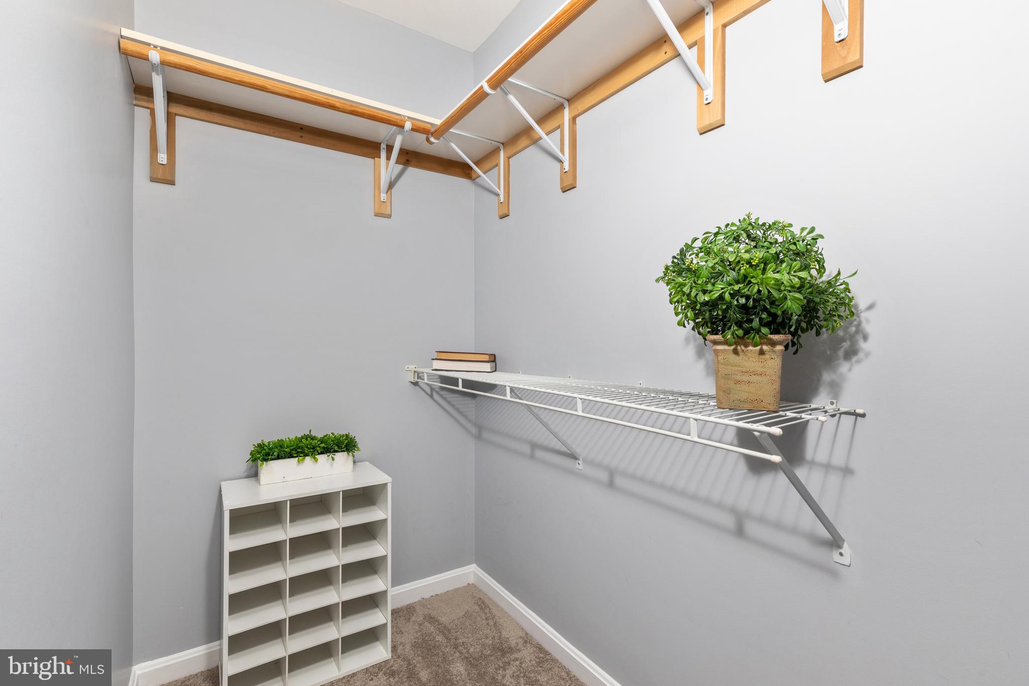 673 CONSTELLATION SQUARE B SE B