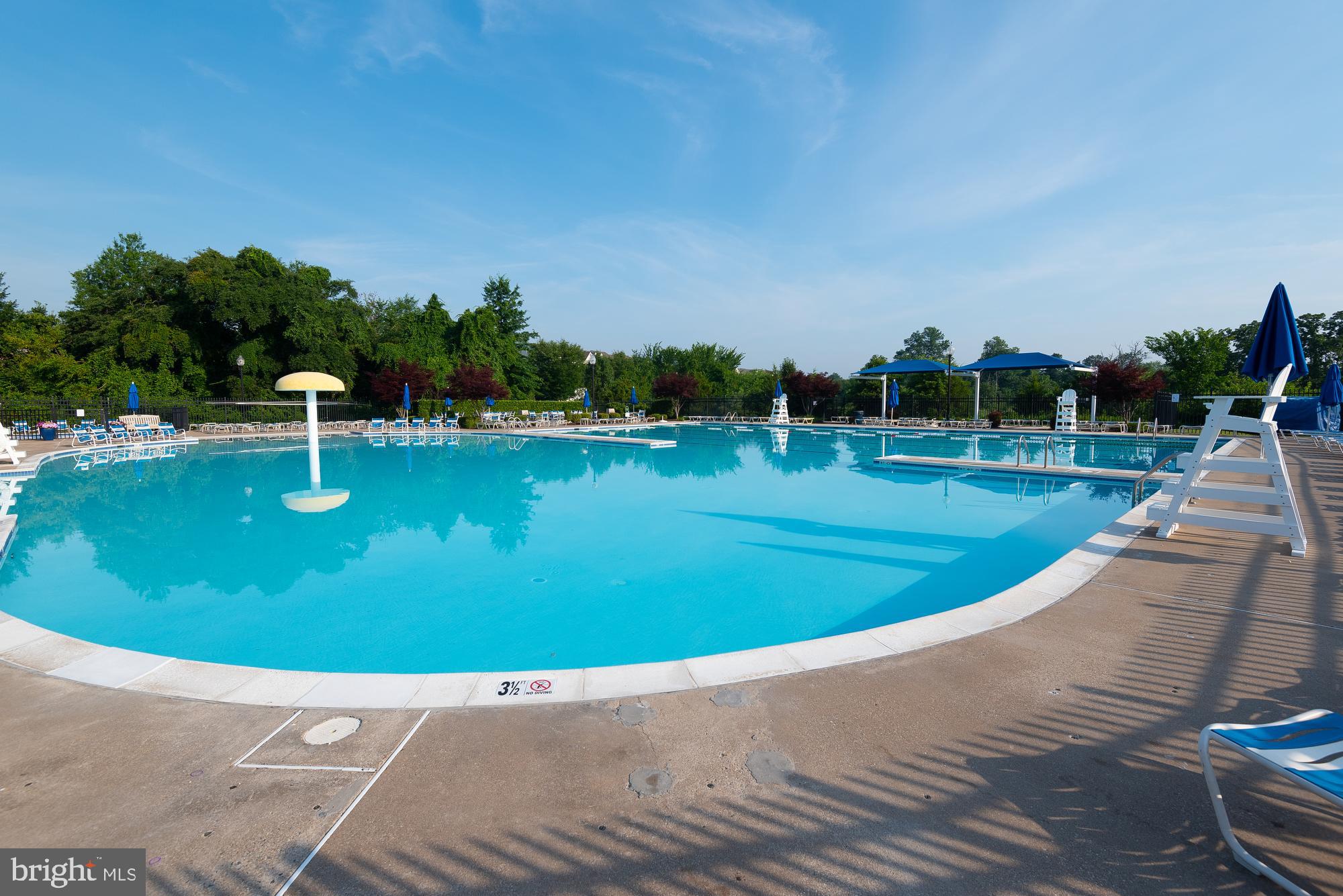 42724 ROLLING ROCK SQUARE