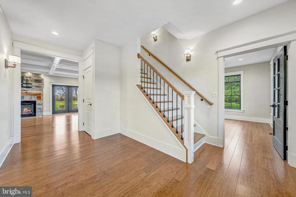 19116 NICHOLSON FARM LANE