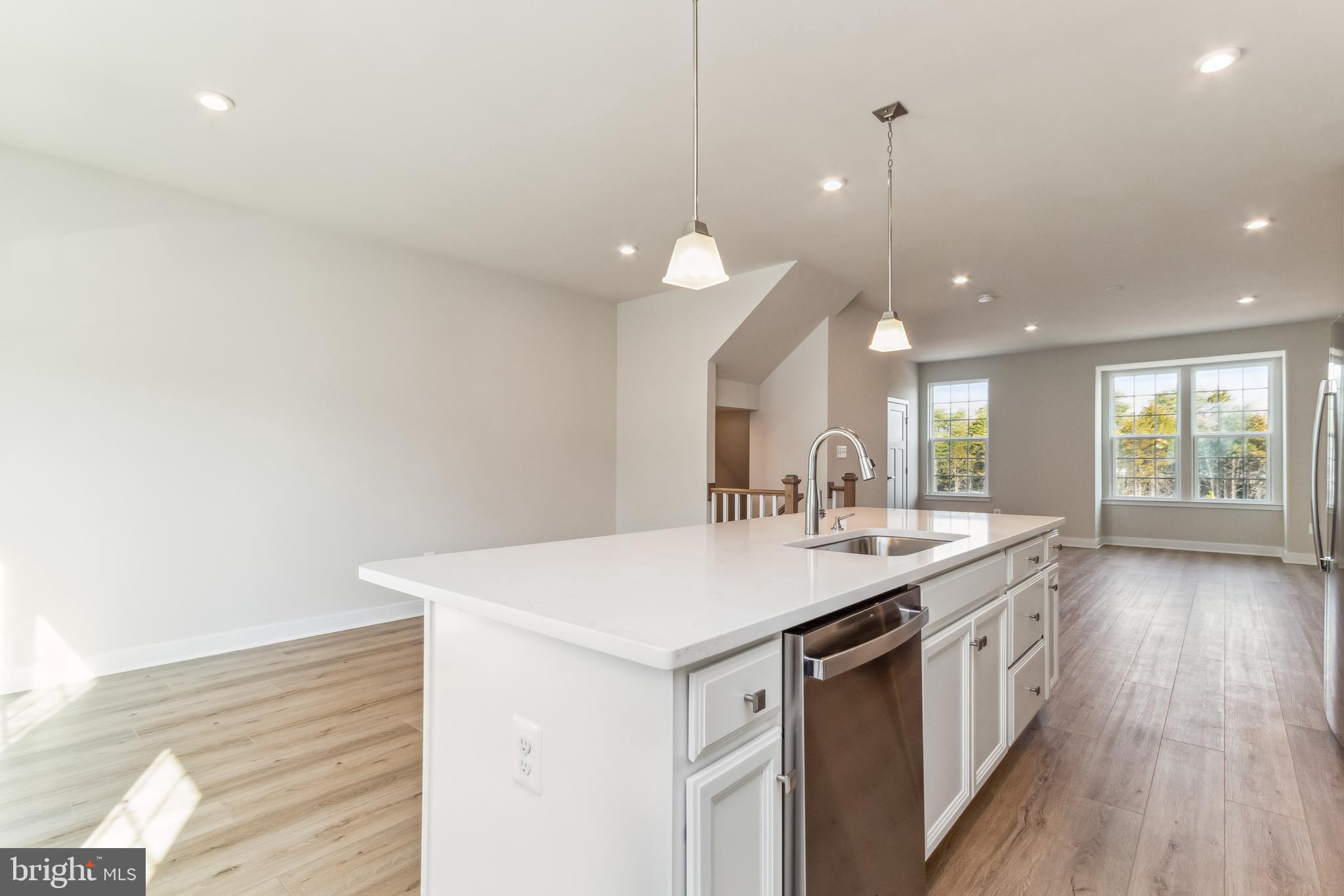 42564 ANTONIA TERRACE