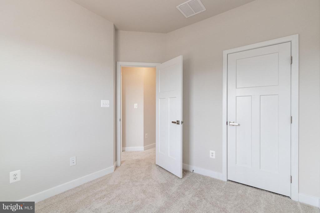 42564 ANTONIA TERRACE
