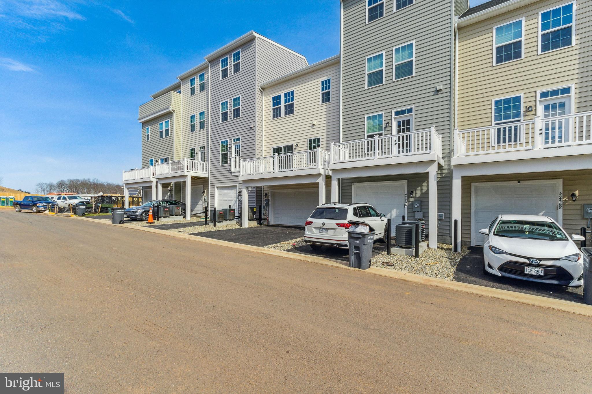 42564 ANTONIA TERRACE