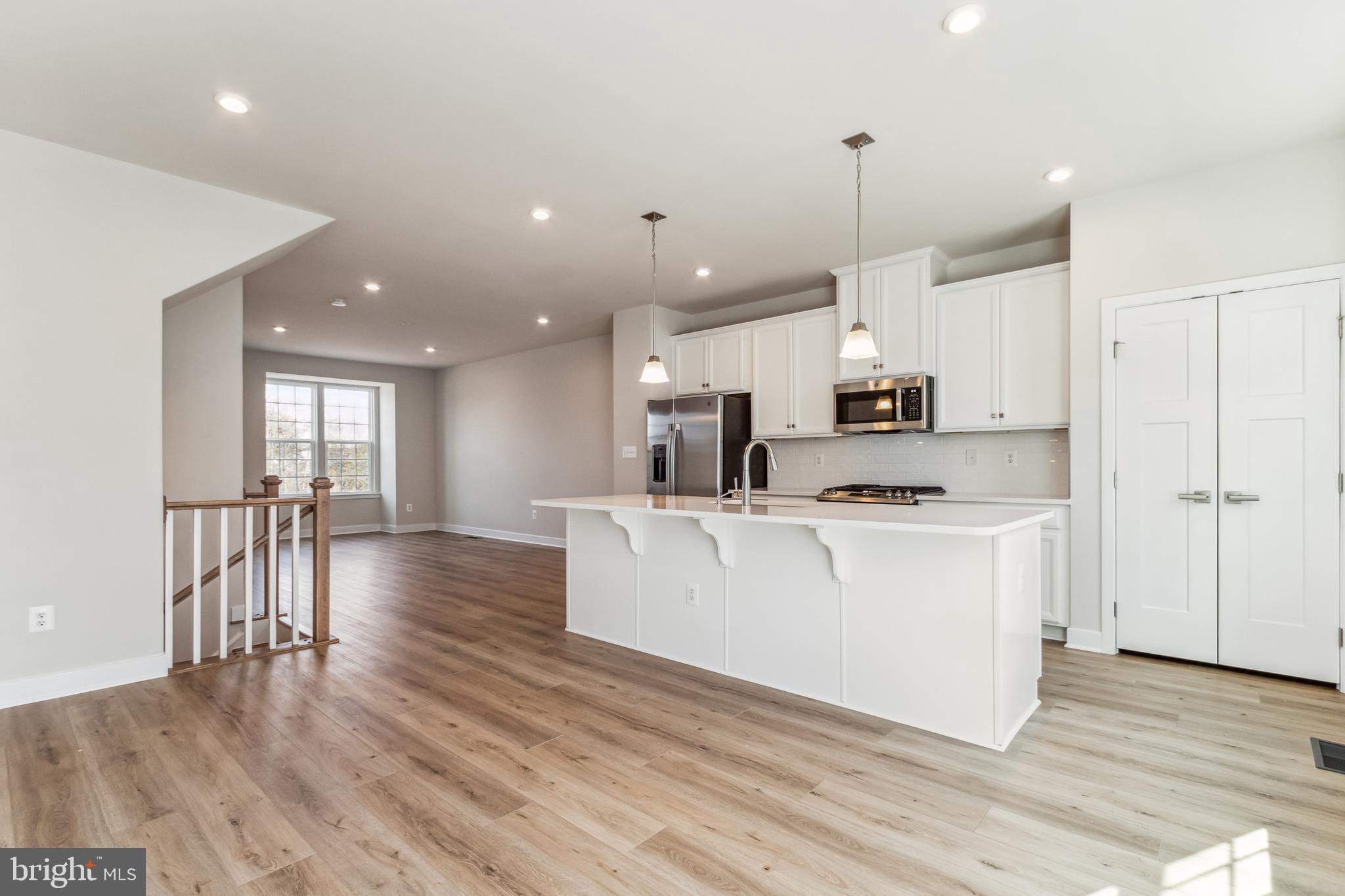 42564 ANTONIA TERRACE