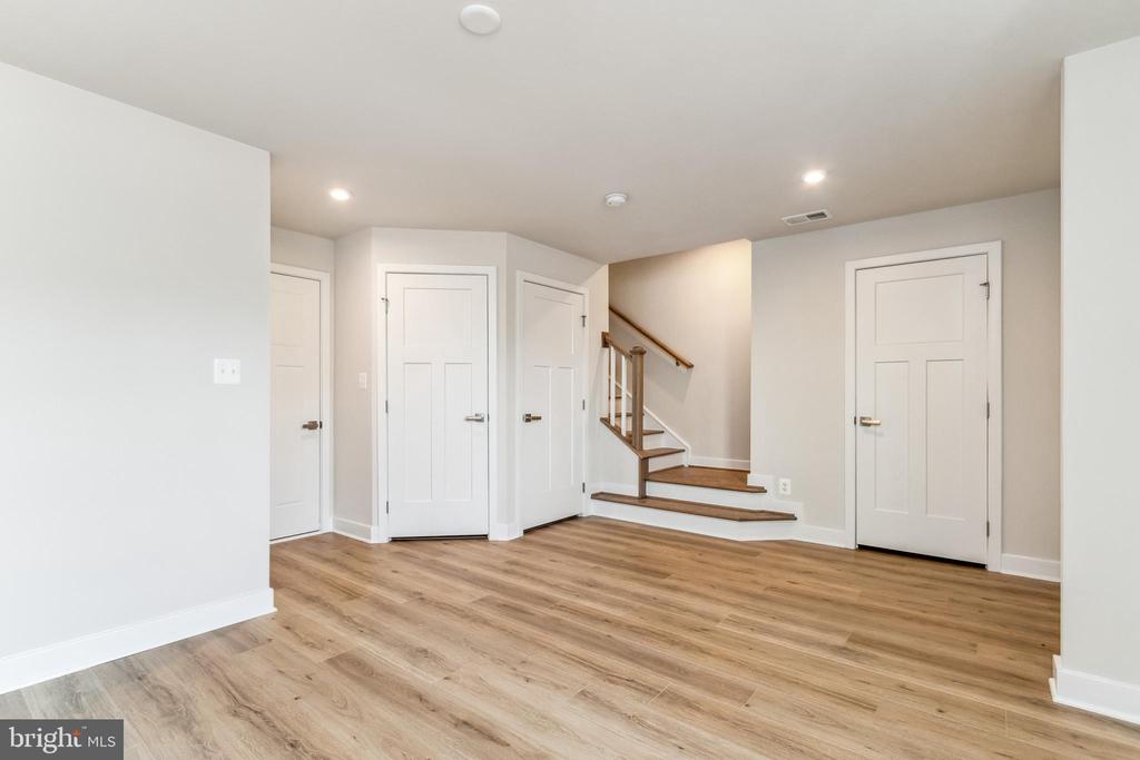 42564 ANTONIA TERRACE