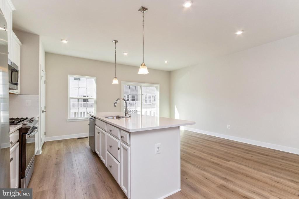42564 ANTONIA TERRACE