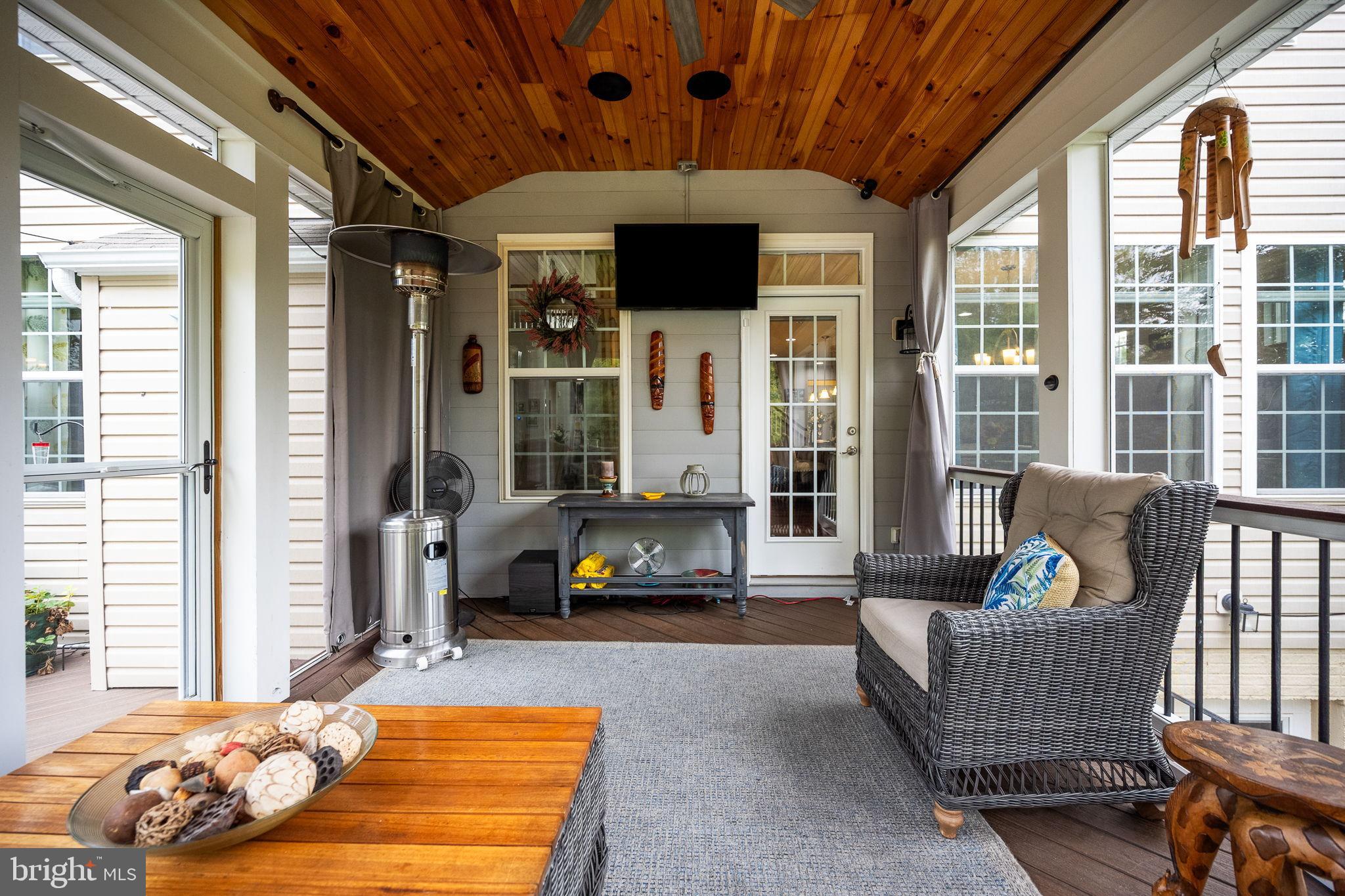 24469 ISLAND POOL COURT