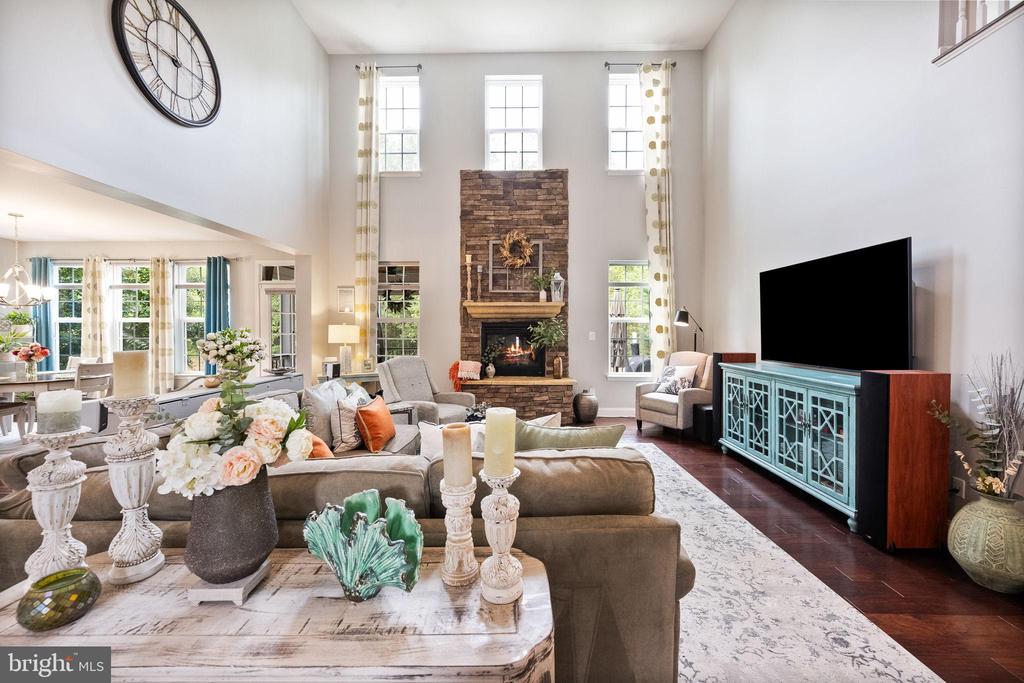 24469 ISLAND POOL COURT