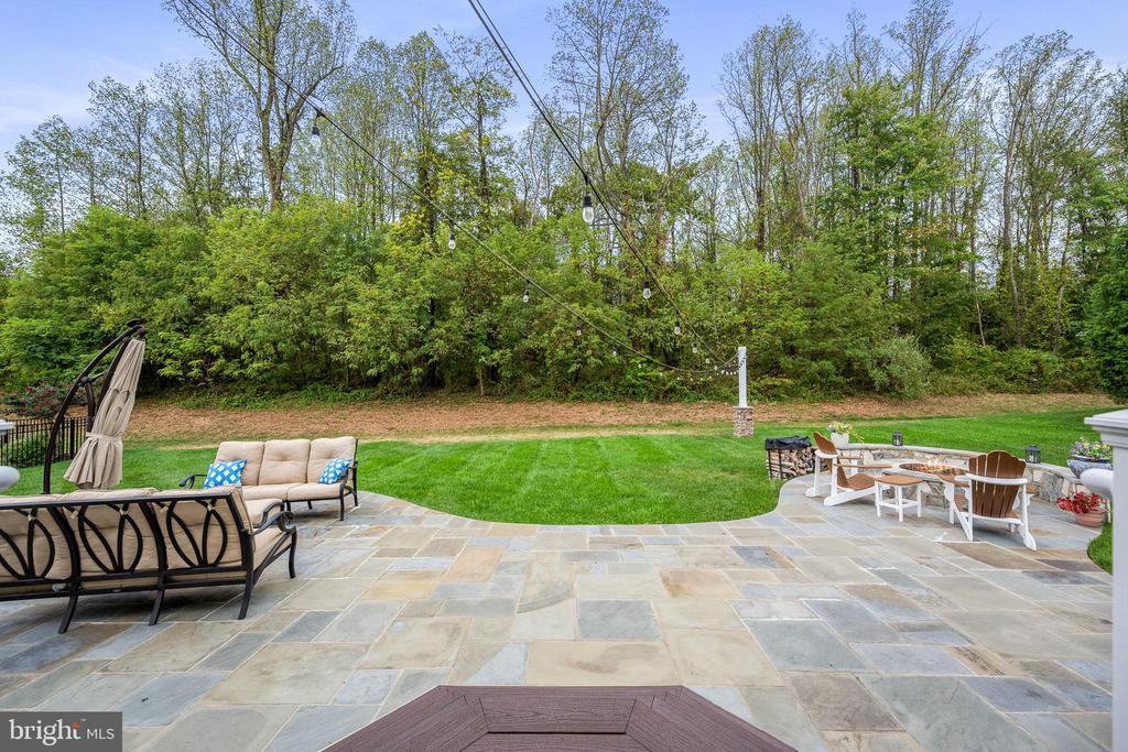 24469 ISLAND POOL COURT