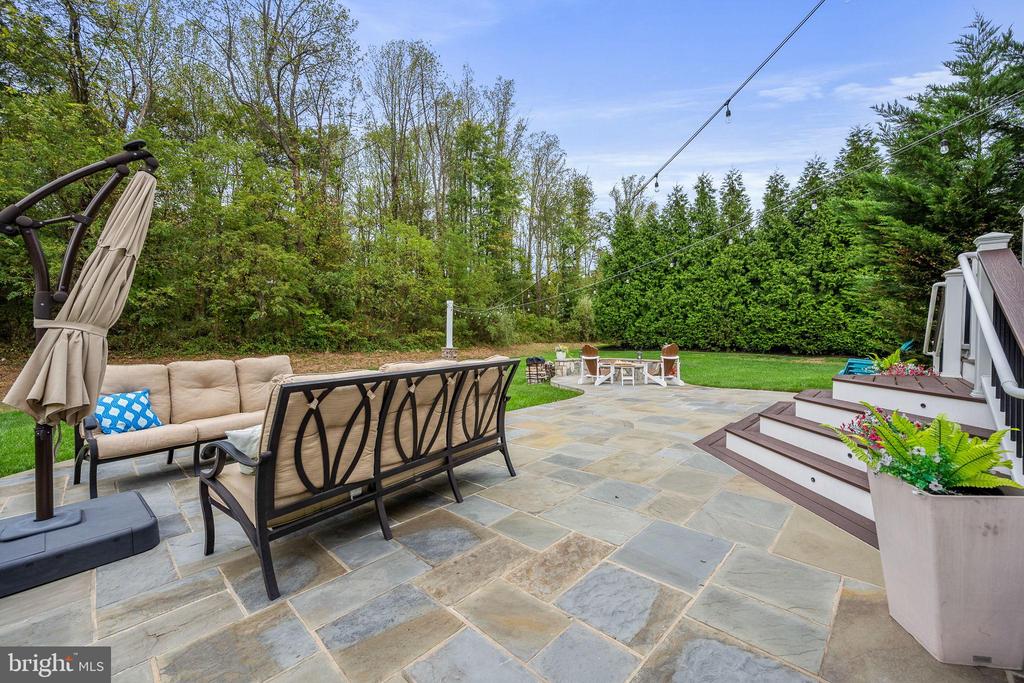 24469 ISLAND POOL COURT
