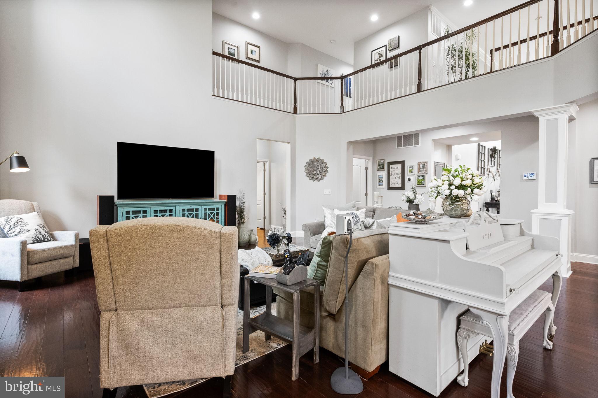 24469 ISLAND POOL COURT