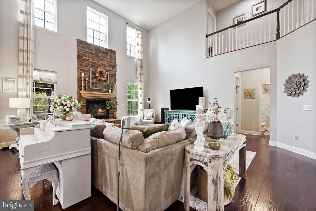 24469 ISLAND POOL COURT
