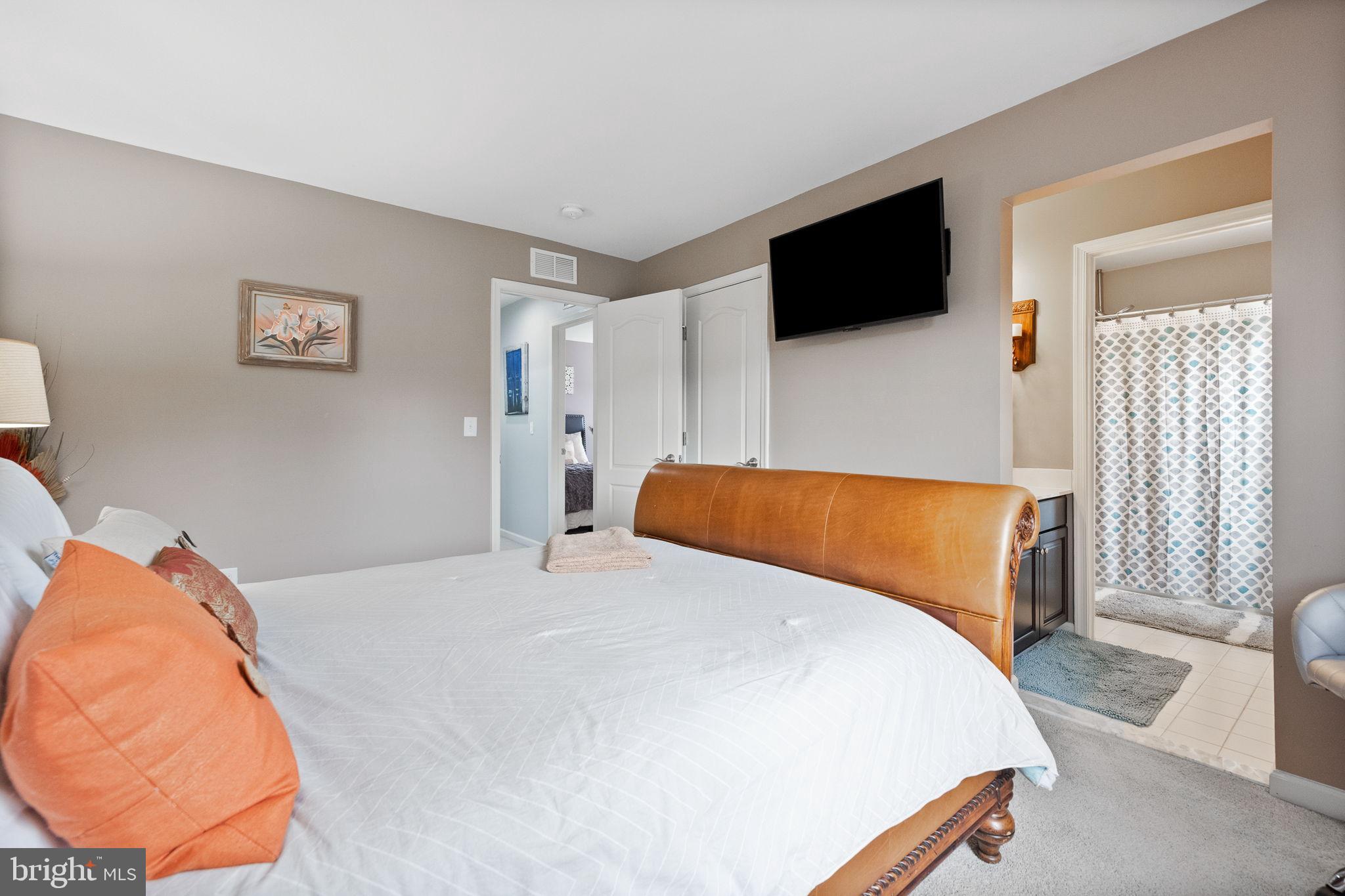 24469 ISLAND POOL COURT