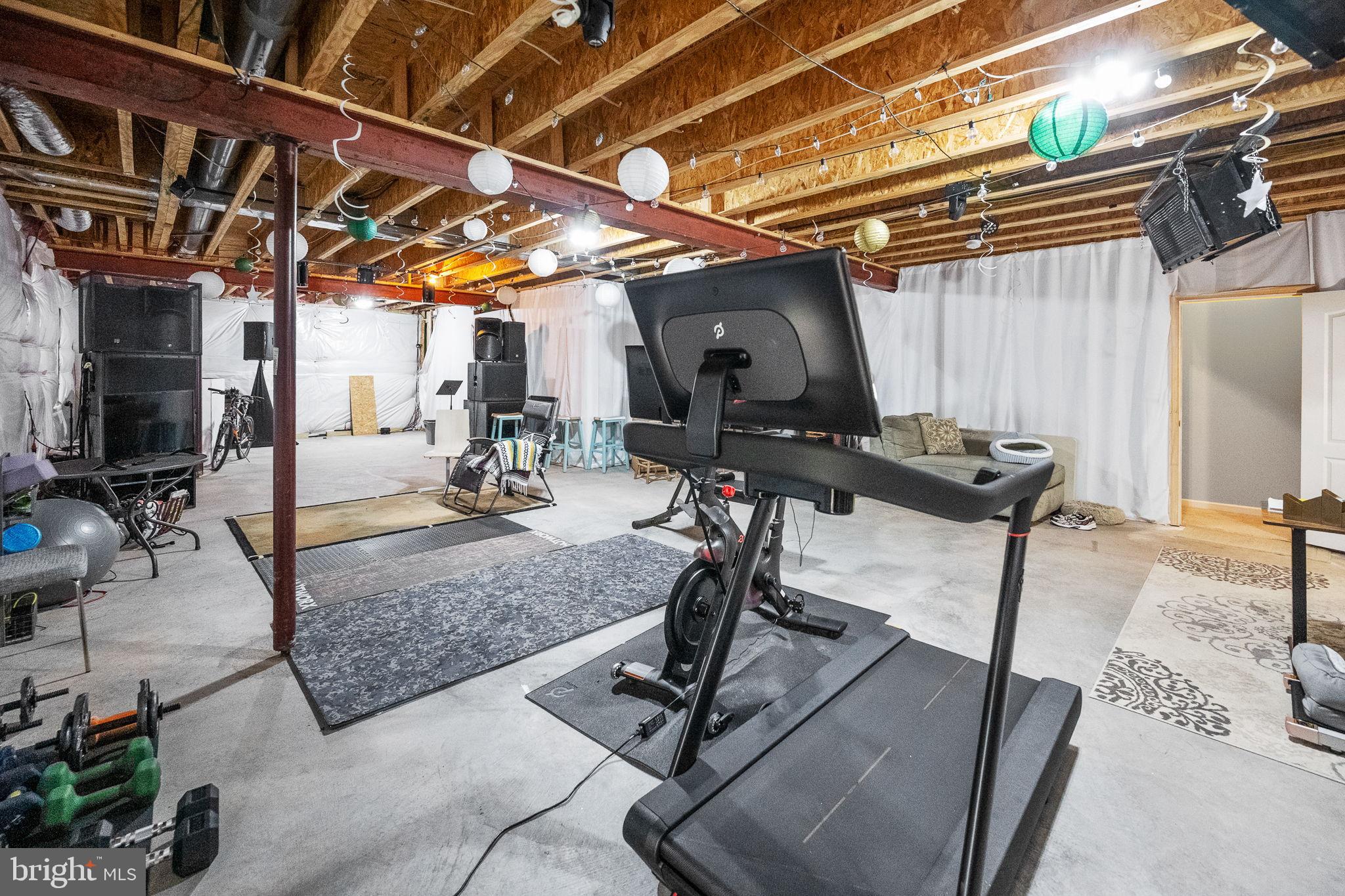 24469 ISLAND POOL COURT