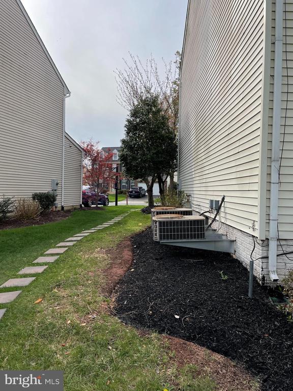 139 BALC SPRING