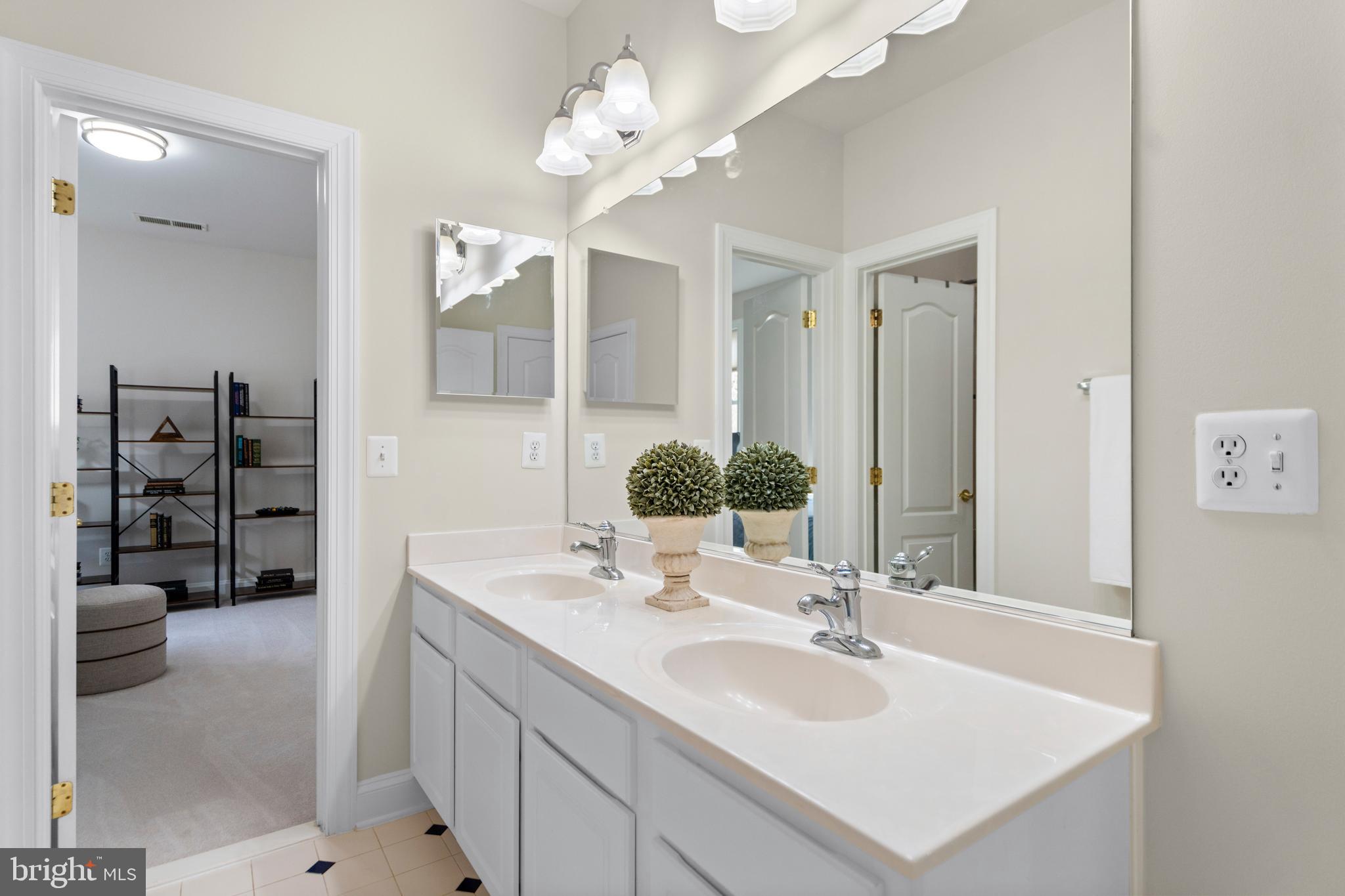 43596 HABITAT CIRCLE