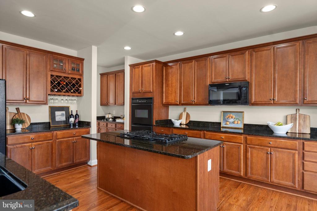43596 HABITAT CIRCLE