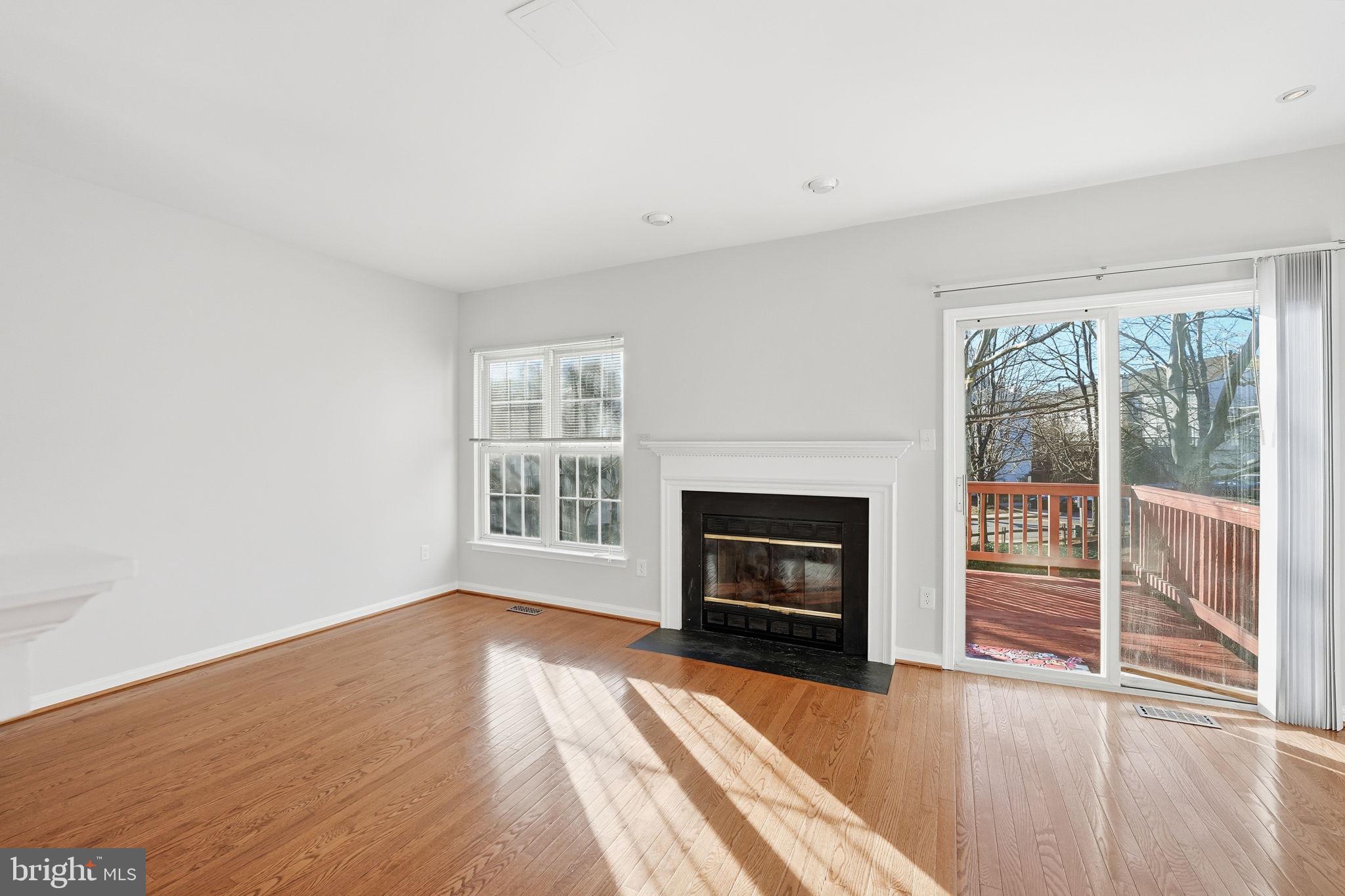 45563 WHITCOMB SQUARE