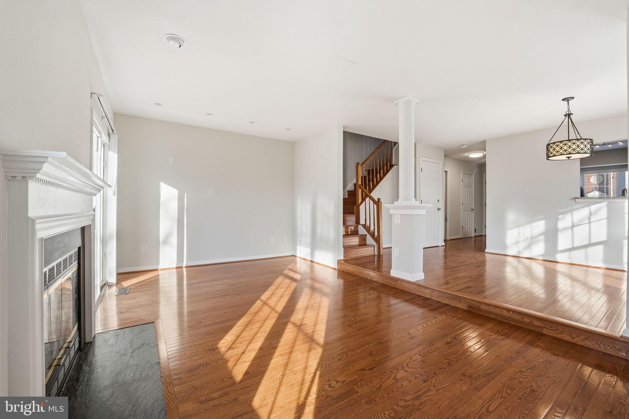 45563 WHITCOMB SQUARE