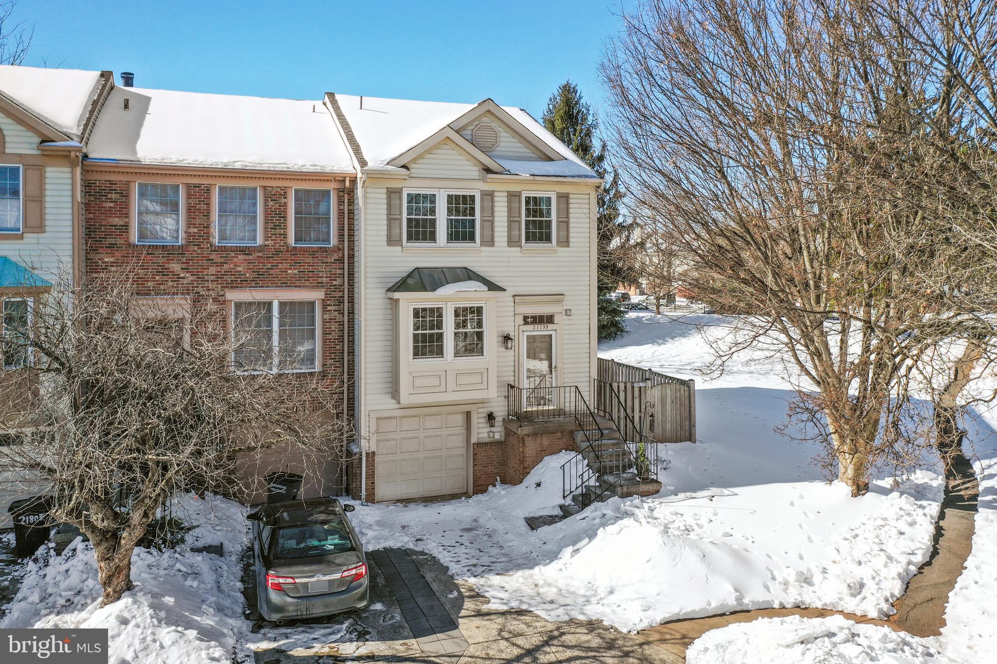 21799 LEATHERLEAF CIRCLE