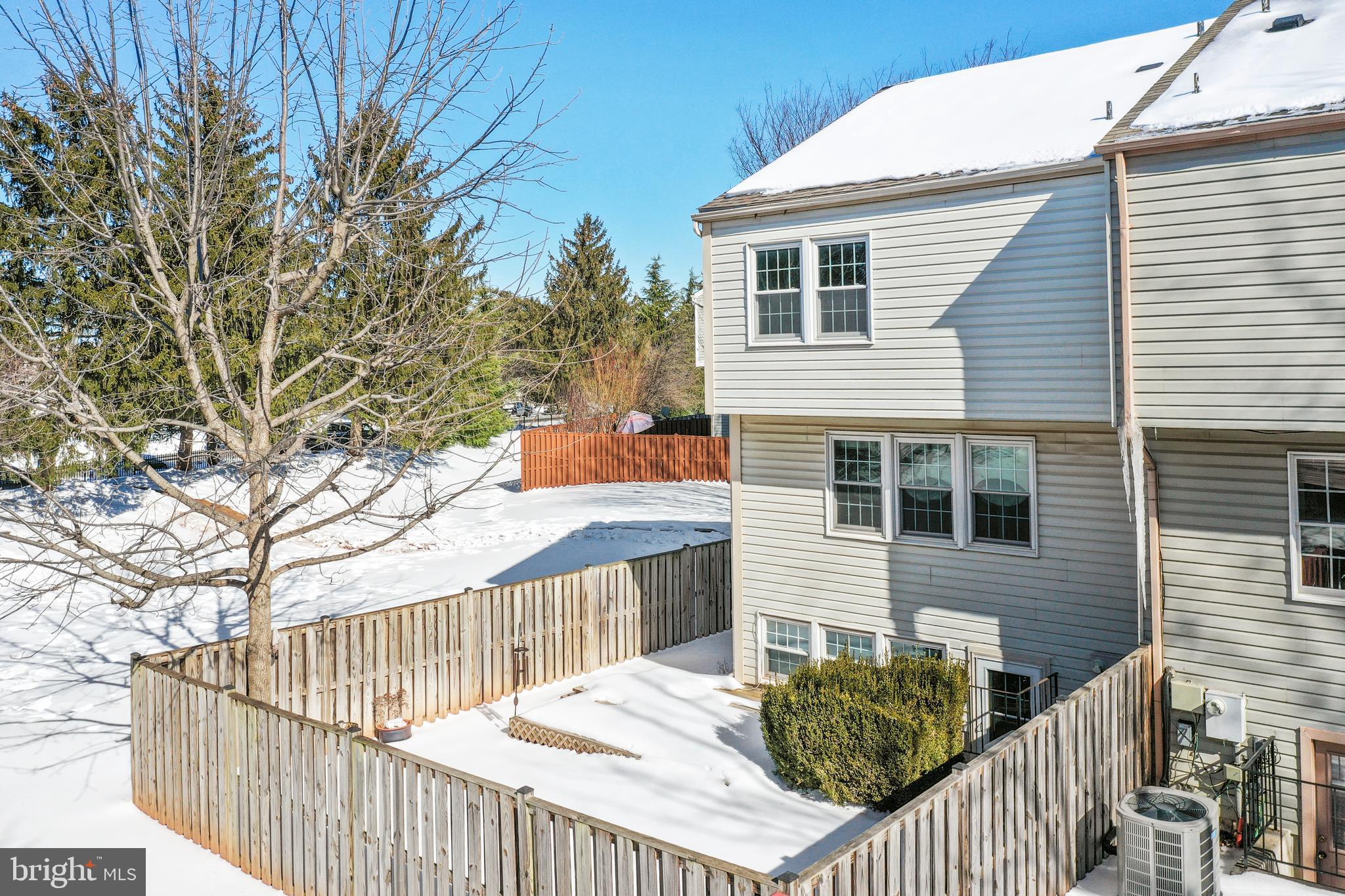 21799 LEATHERLEAF CIRCLE