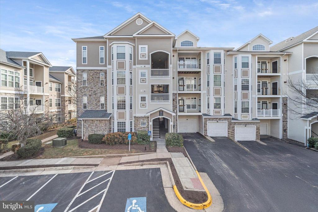 506 SE SUNSET TERRACE SE 101