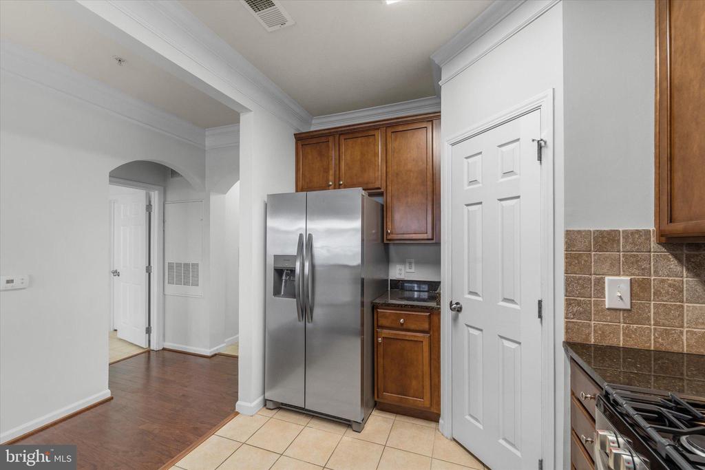 506 SE SUNSET TERRACE SE 101