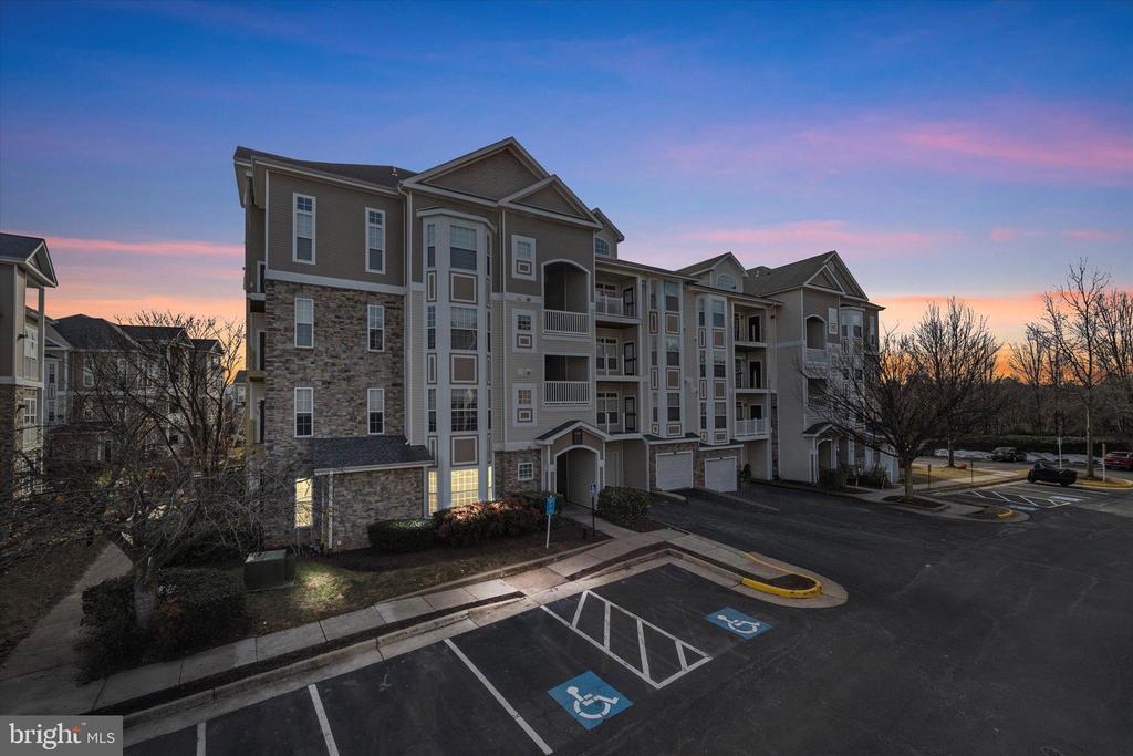 506 SE SUNSET TERRACE SE 101