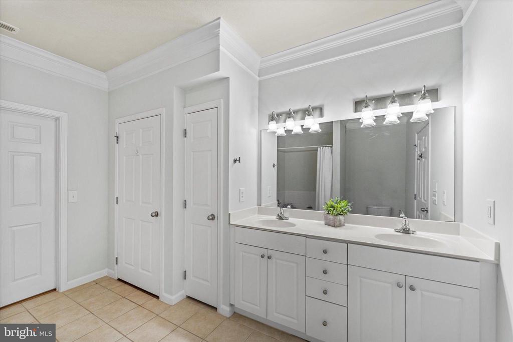 506 SE SUNSET TERRACE SE 101
