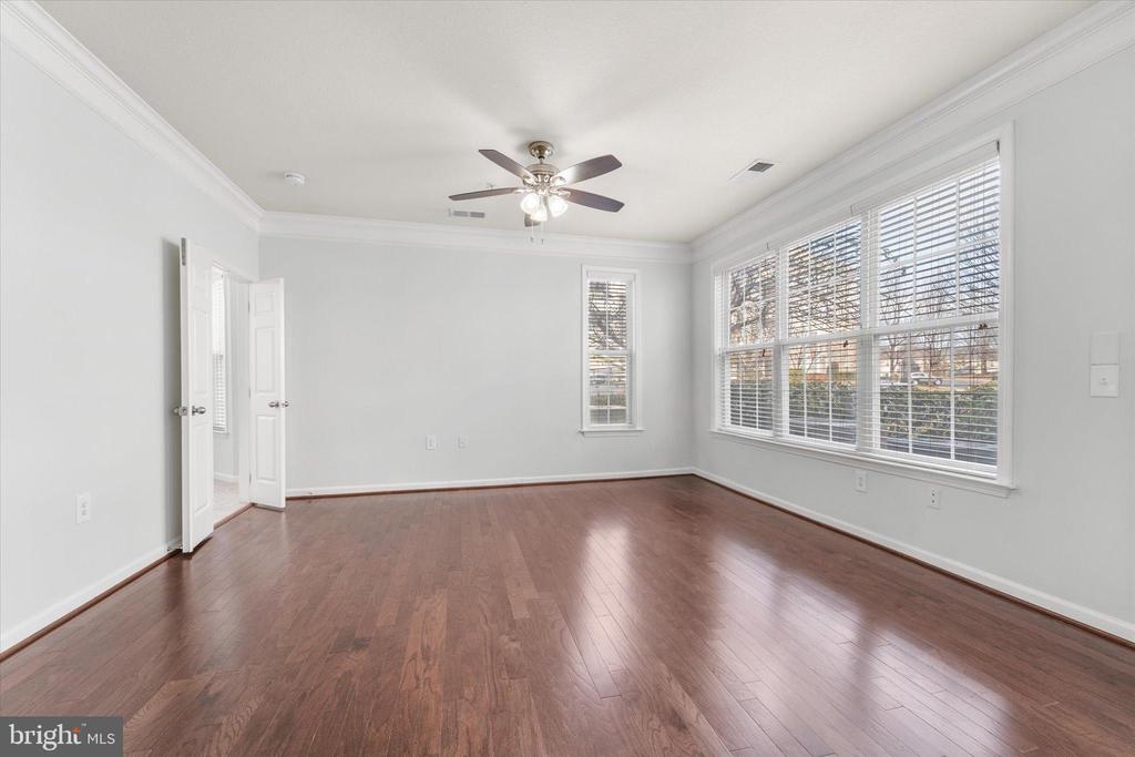 506 SE SUNSET TERRACE SE 101