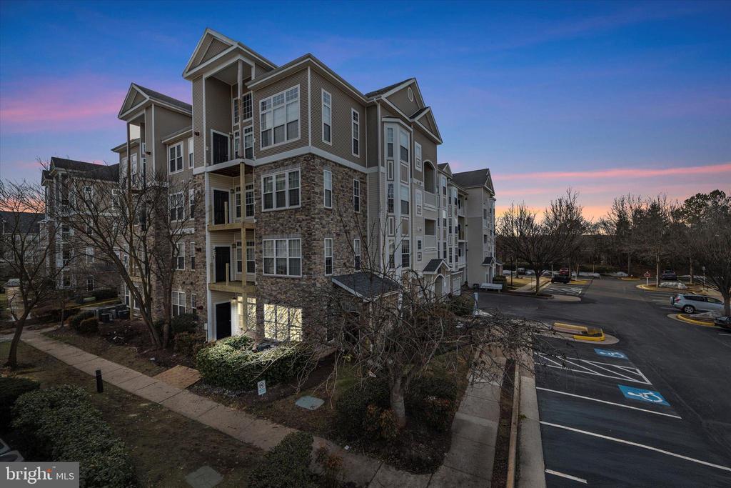 506 SE SUNSET TERRACE SE 101