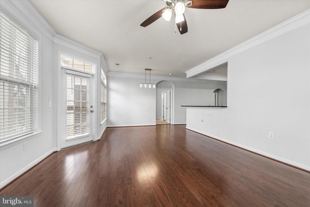 506 SE SUNSET TERRACE SE 101
