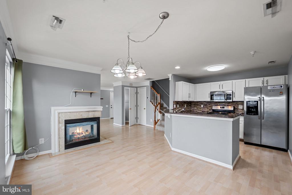 46966 COURTYARD SQUARE 301
