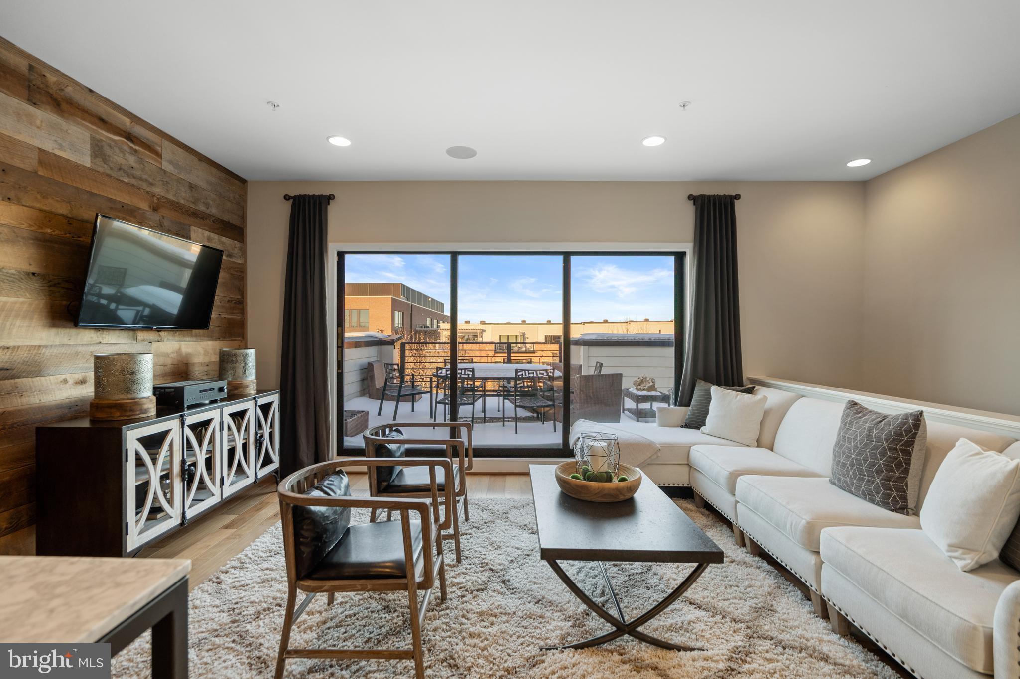 42389 WILLOW CREEK WAY