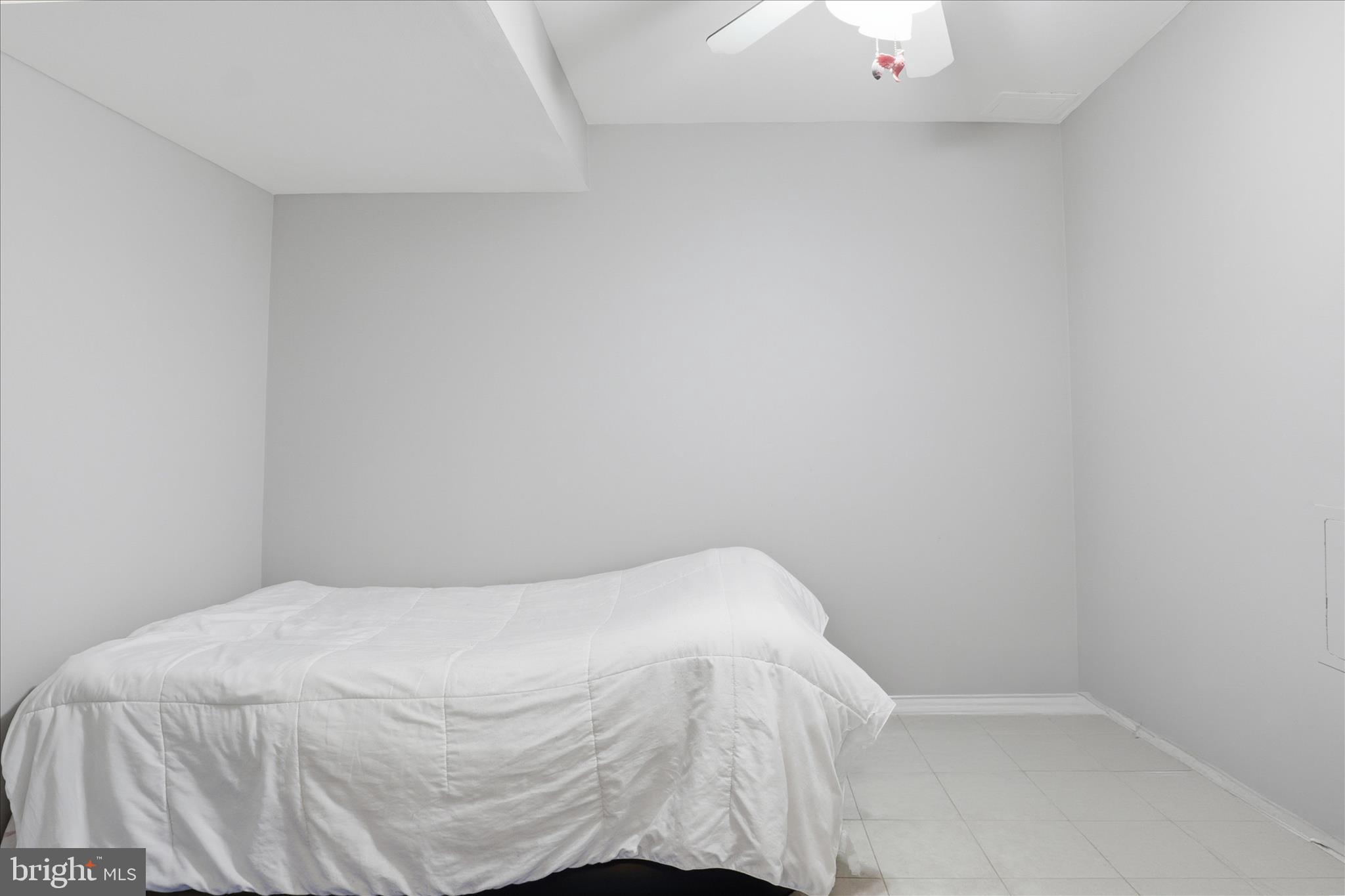 43861 LABURNUM SQUARE