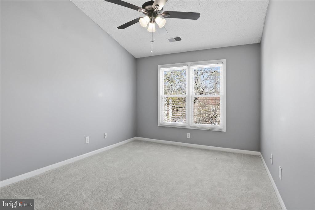43861 LABURNUM SQUARE