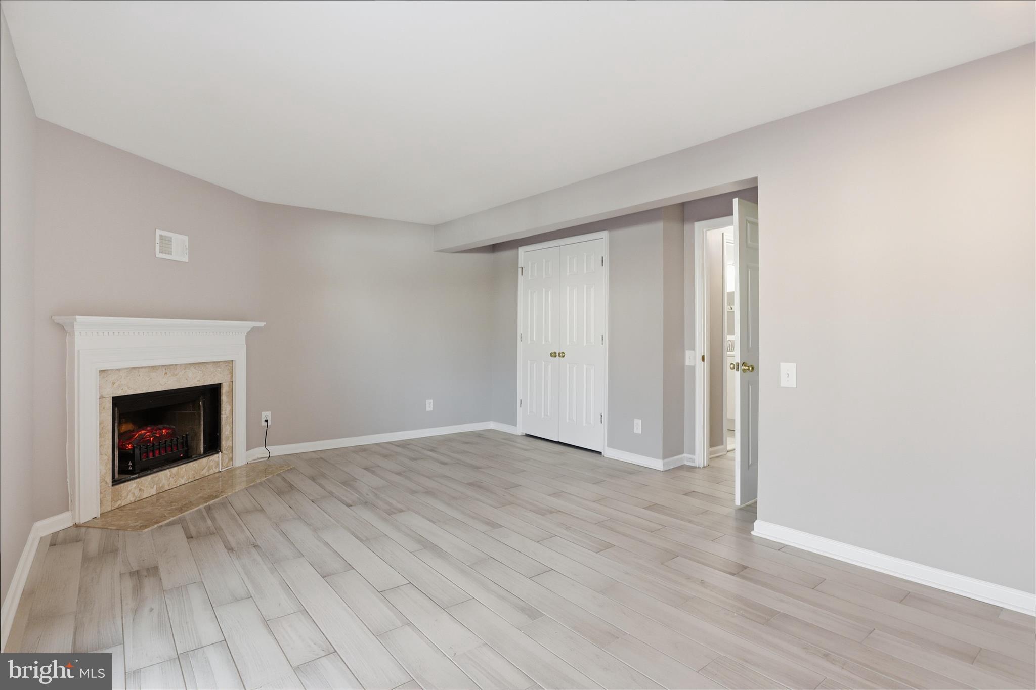 43861 LABURNUM SQUARE