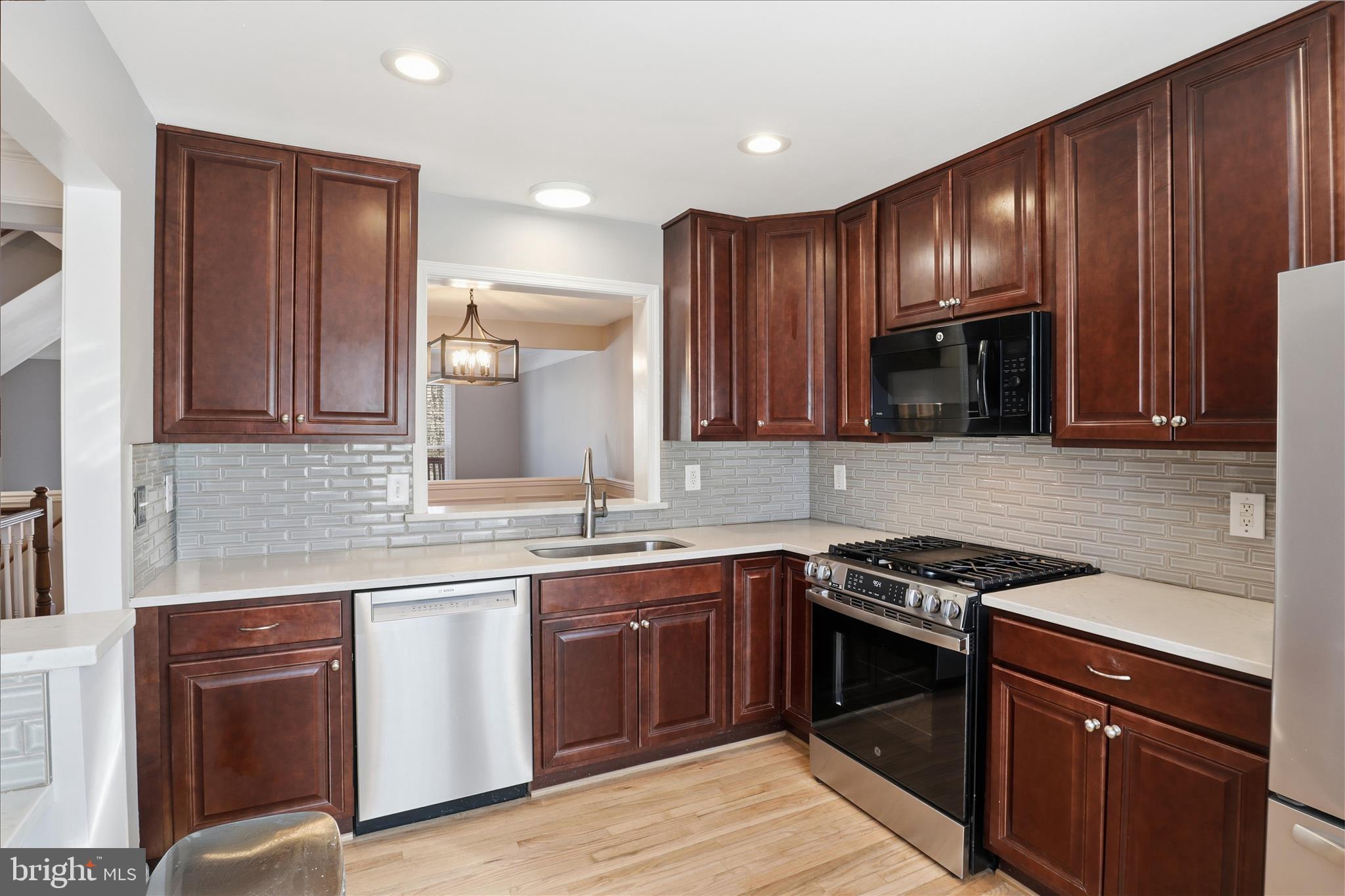 43861 LABURNUM SQUARE