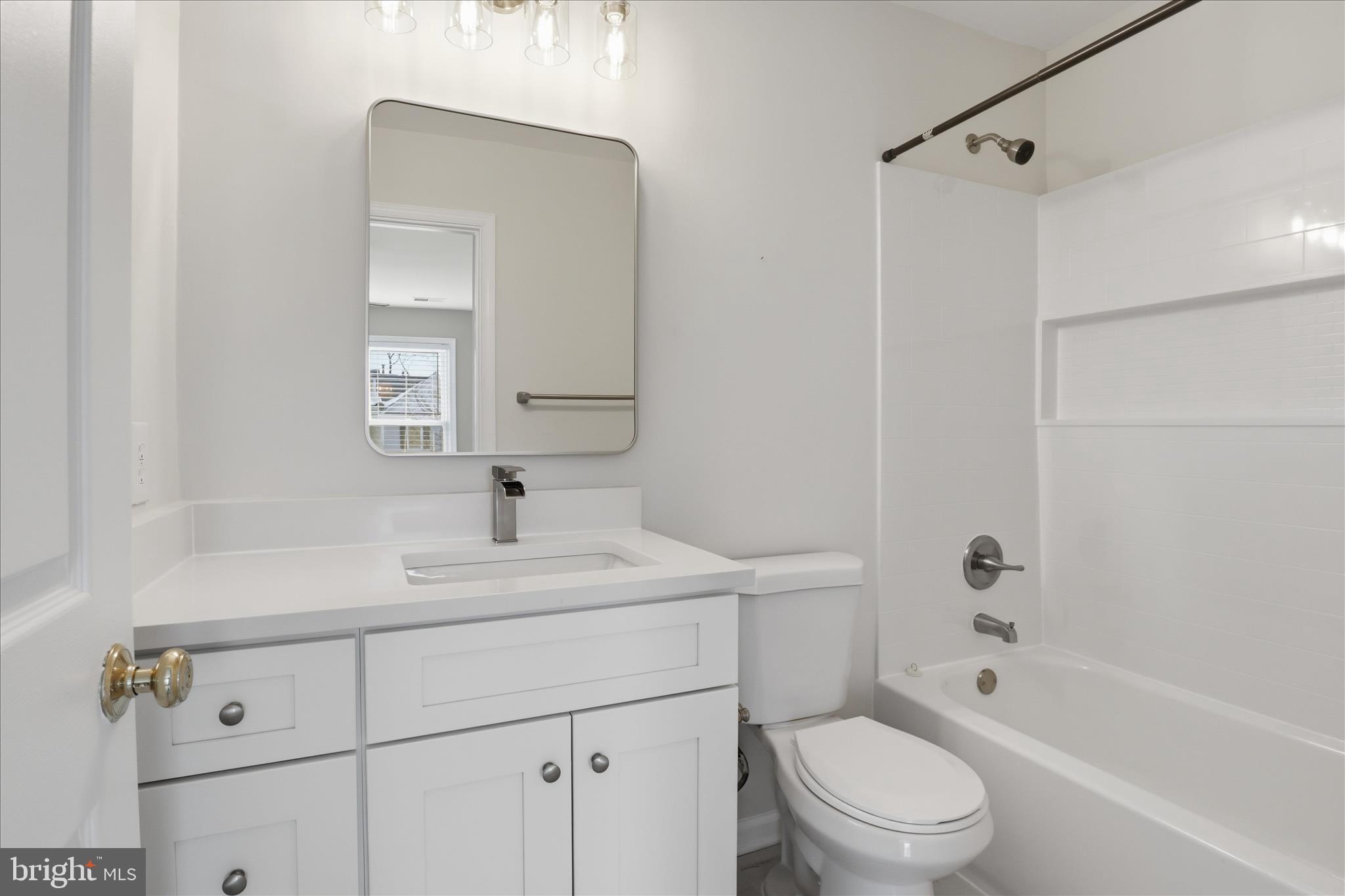 43861 LABURNUM SQUARE