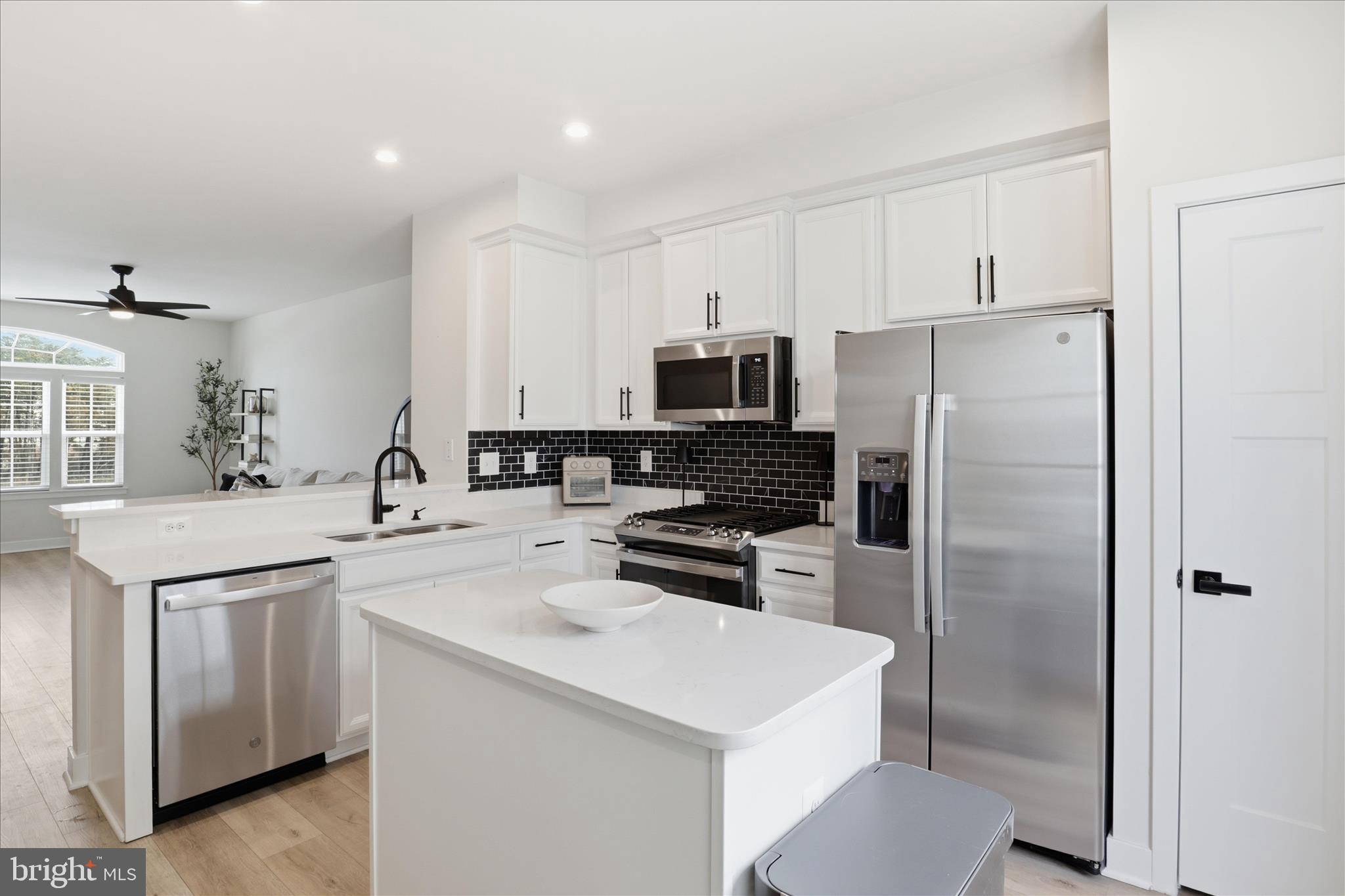 42552 ANTONIA TERRACE