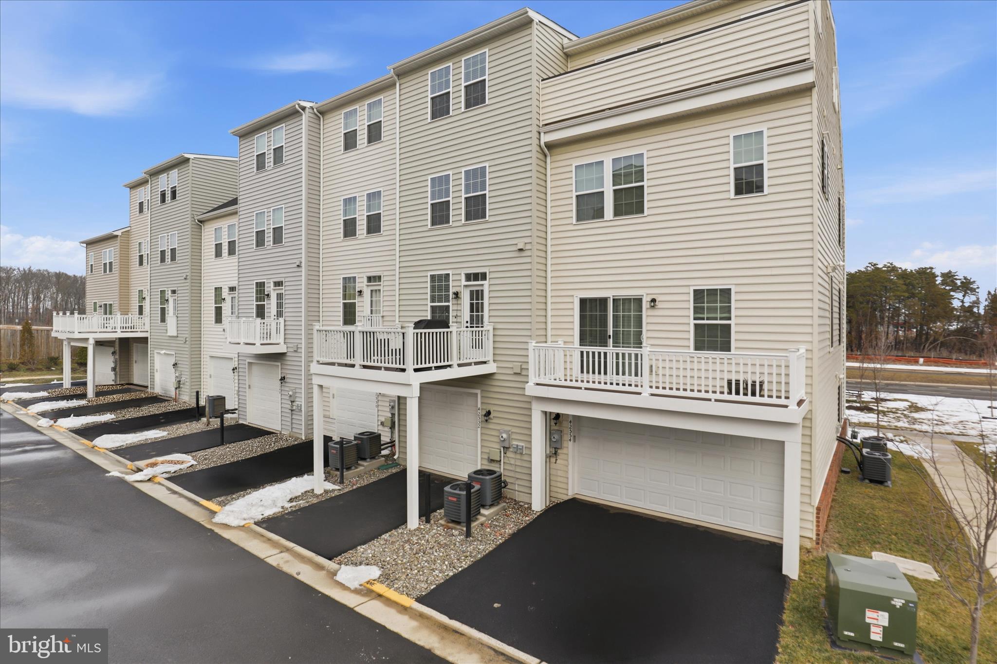 42552 ANTONIA TERRACE