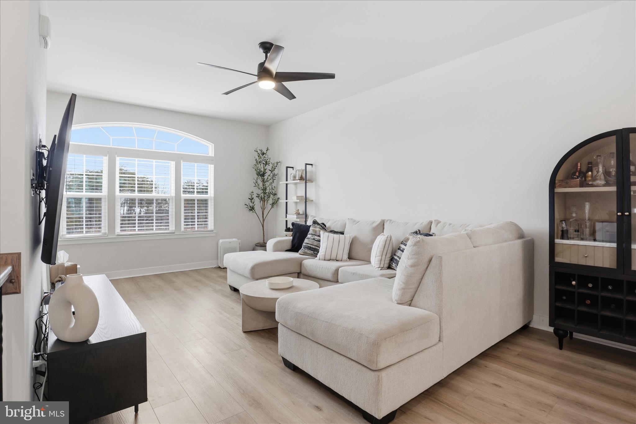 42552 ANTONIA TERRACE