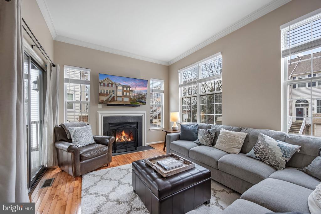 20627 GLENMERE SQUARE