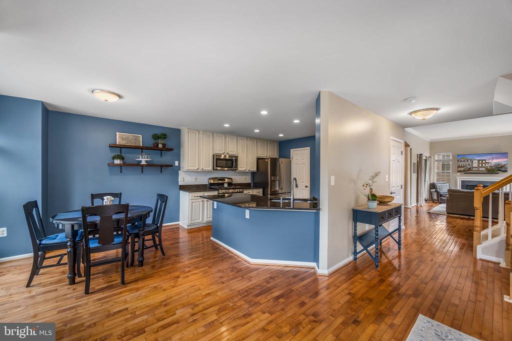 20627 GLENMERE SQUARE