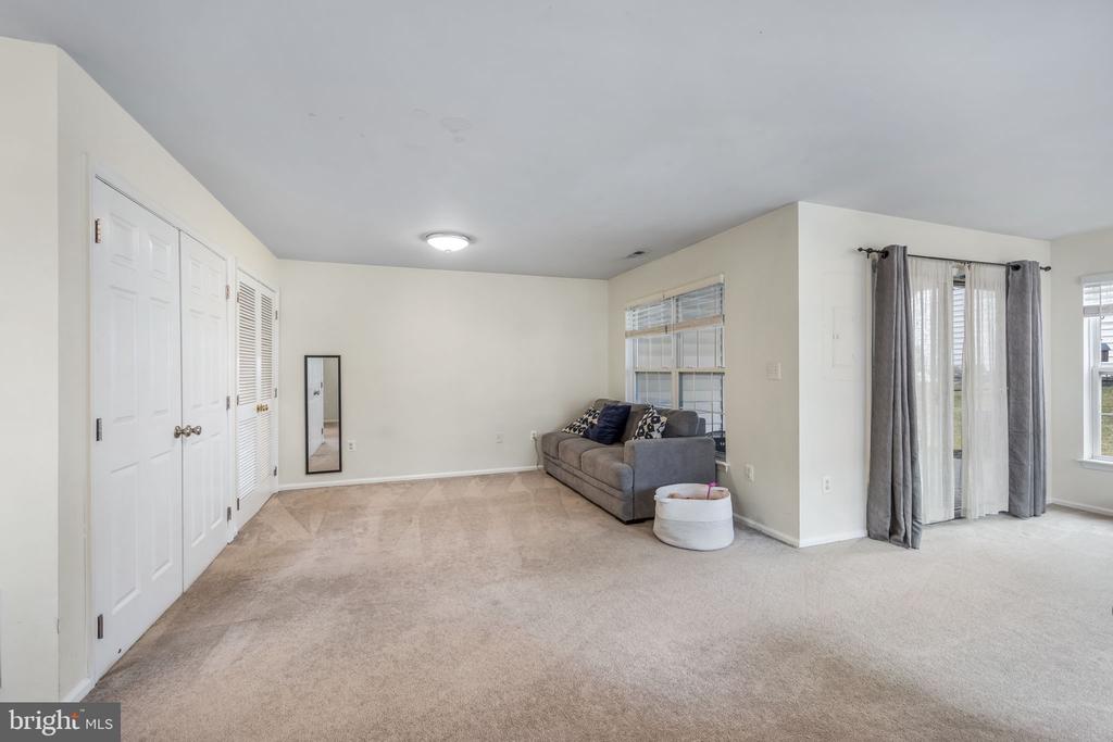 20627 GLENMERE SQUARE
