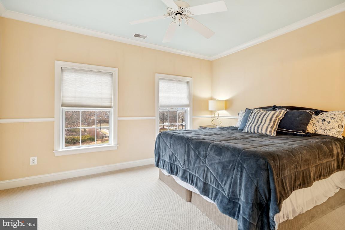 22833 HIGHCREST CIRCLE