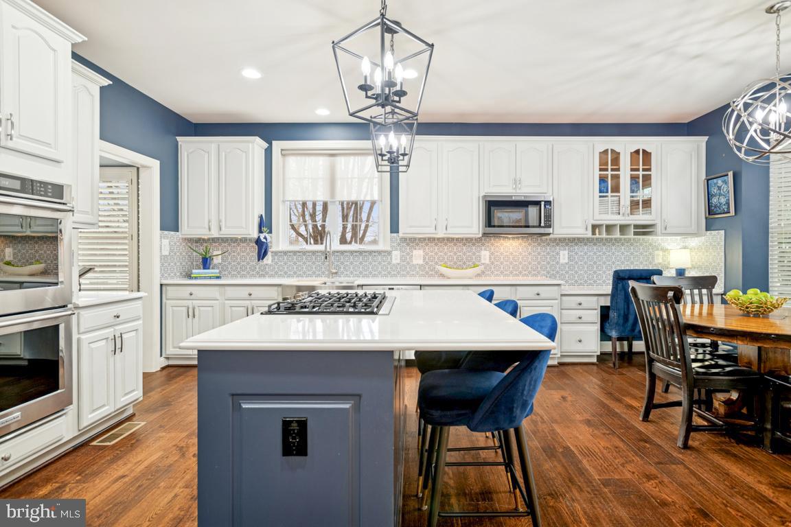 22833 HIGHCREST CIRCLE