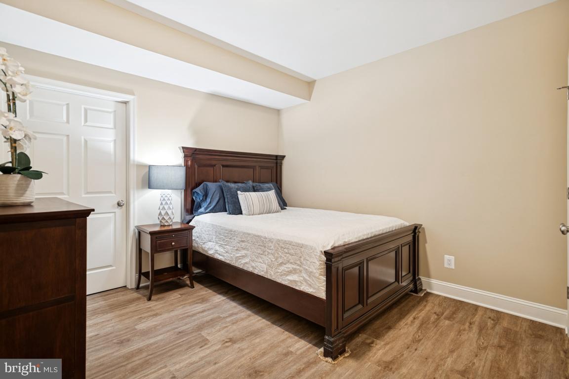 22833 HIGHCREST CIRCLE