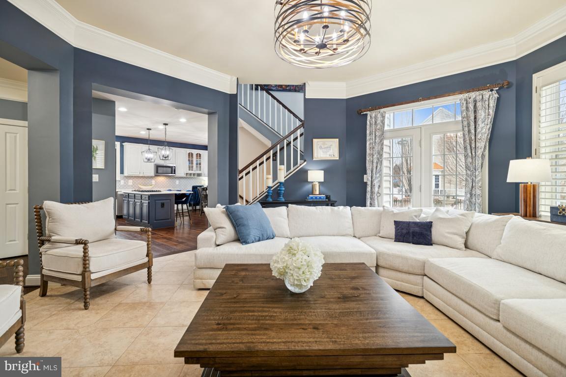 22833 HIGHCREST CIRCLE