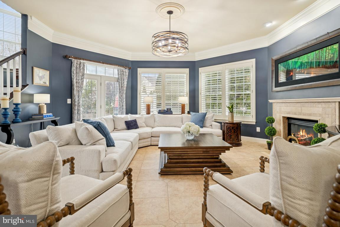 22833 HIGHCREST CIRCLE