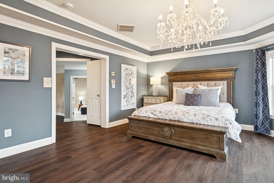 22833 HIGHCREST CIRCLE